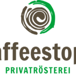 kaffeestopp-privatrösterei_Logo-kaffeestopp_vertikal@2x628x406
